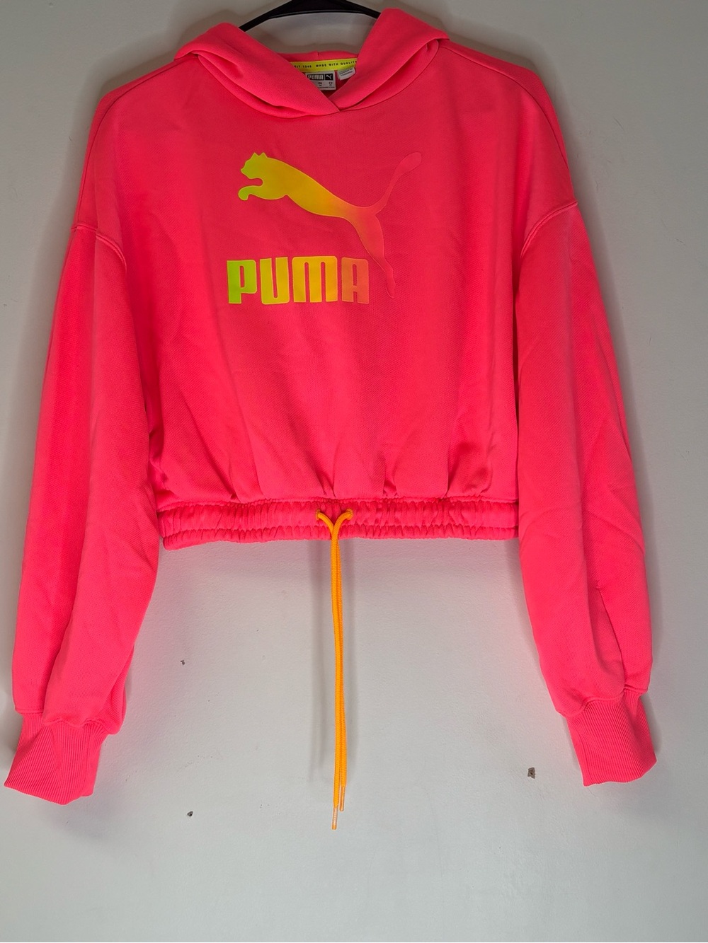 Puma Women’s M Neon Pink Cropped Hoodie Gradient Logo Y2K Sporty Streetwear